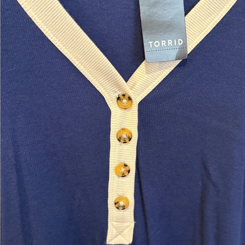 Torrid NWT Blue and White Ribbed Henley Varsity Long Sleeve Top - Picture 3 of 9